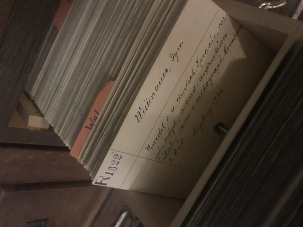 Paper file card